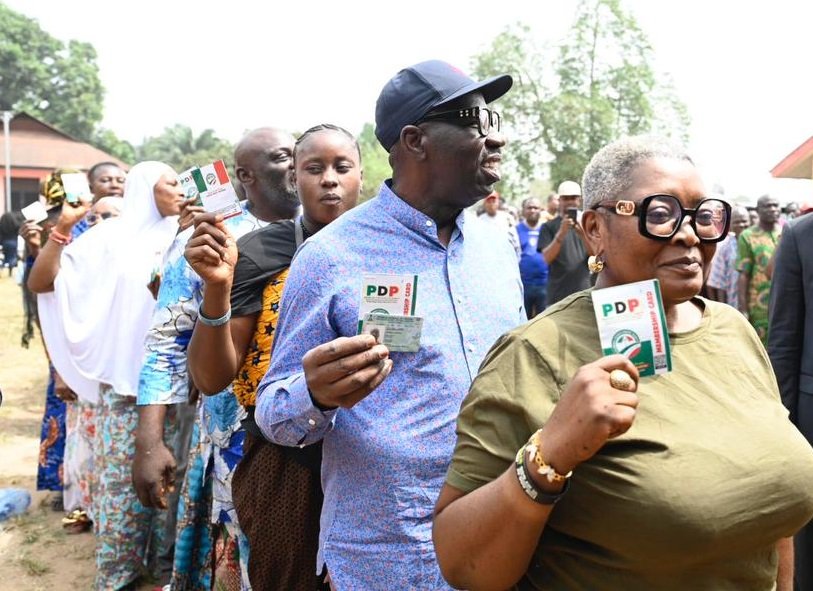 Claireonome's tweet image. Edo 2024: The Edo State Governor, @GovernorObaseki,, commends conduct of PDP ward congress, says Gov Makinde’s withdrawal doesn’t discredit process. 
The Electoral committee chair okays congress, satisfied with conduct. 
#SupportPDP