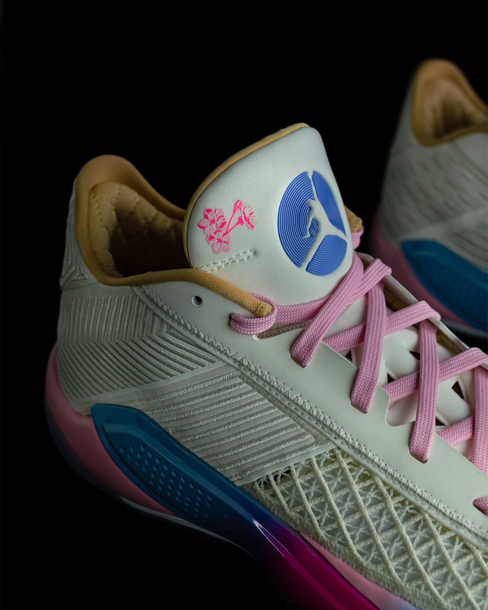 kiki_rice0's tweet photo. The details 😮‍💨🌸

The Air Jordan 38 Low “Cherry Blossom” https://t.co/Os682Z9BQd