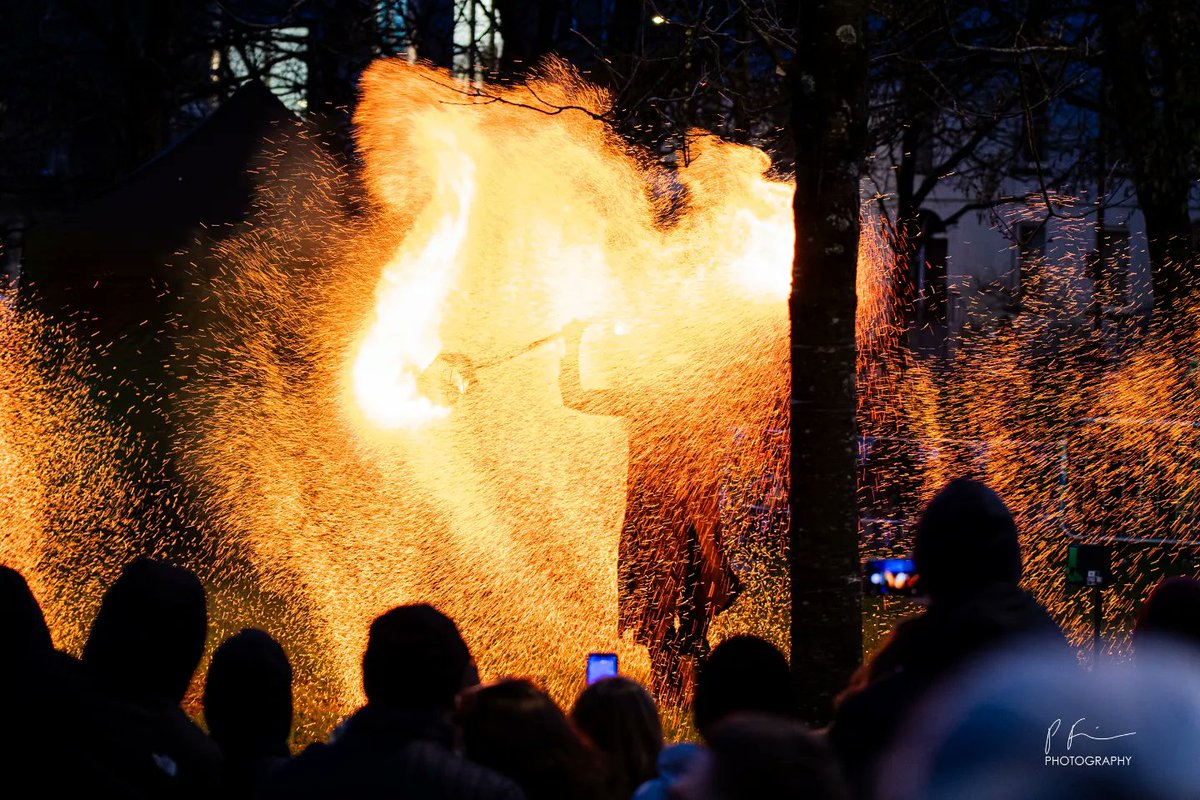 Rogu Arts bring the fire to the #tonntafestival @GaillimhGaeilge #Galway #ireland