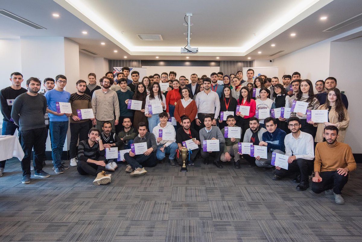 İntellektual davamçılar müəyyənləşib.🤩

Gənclər Gününə həsr olunmuş “İntellektual Davamçılar Liqası”nın qalibləri 🏆🥇"#İmarət" komandası,🥈"#Nömrə1" komandası və🥉"#Vendetta" komandası olub.

#GənclərGünü #davam2024 #AzGF #İntellektualOyun #davamgenclerherekati