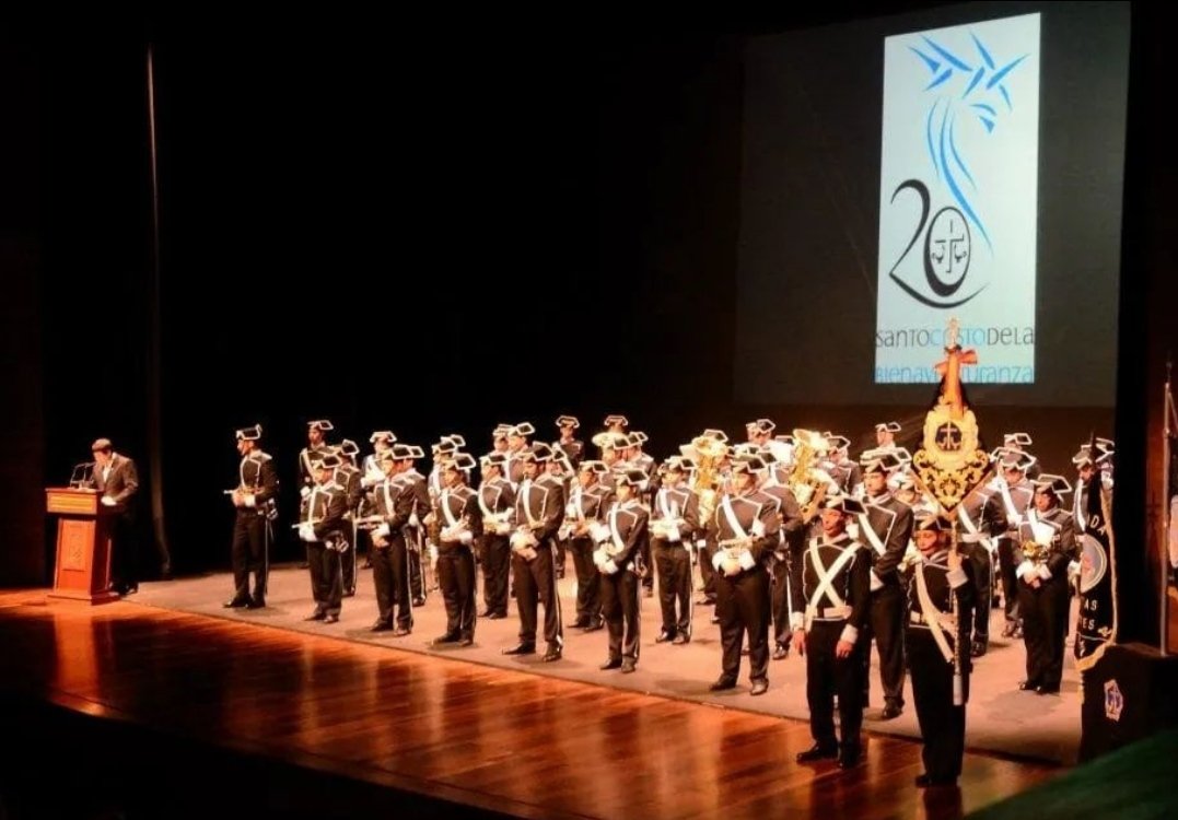 Queremos agradecer a todos los que ayer nos  acompañasteis  en nuestra cita anual mas importante. Hoy es 4 de febrero y celebramos nuestro duodécimo aniversario fundacional. Gracias a todos los que en algún momento formaron parte de nuestras filas, este cumpleaños también es suyo