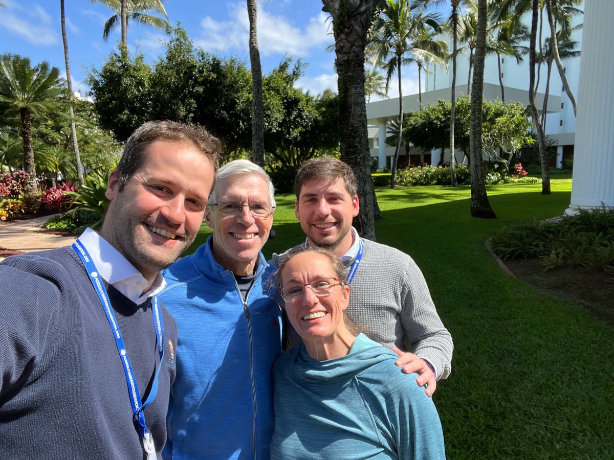 Congratulations to Stefano Siboni, AFS's 2023 Podium Winner who joined many of the AFS members at the @foregutfdn Hawaii Course with @regbell @KateFreemanNP and Marco. 2024 AFS Abstract submissions are open ow.ly/CoFG50QwvIE 🔥