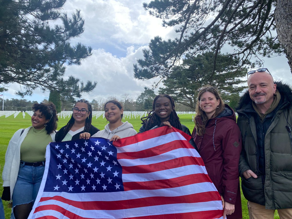 In April @RooseveltHSDC will send students to France (bit.ly/3tS0HTu) for 2 weeks. Please support their trip by sending a check to @FriendsofRoseDC or online (bit.ly/3esm6G4) using France’s country code “33” in your donation ($33, $53, etc). @Kellye7News