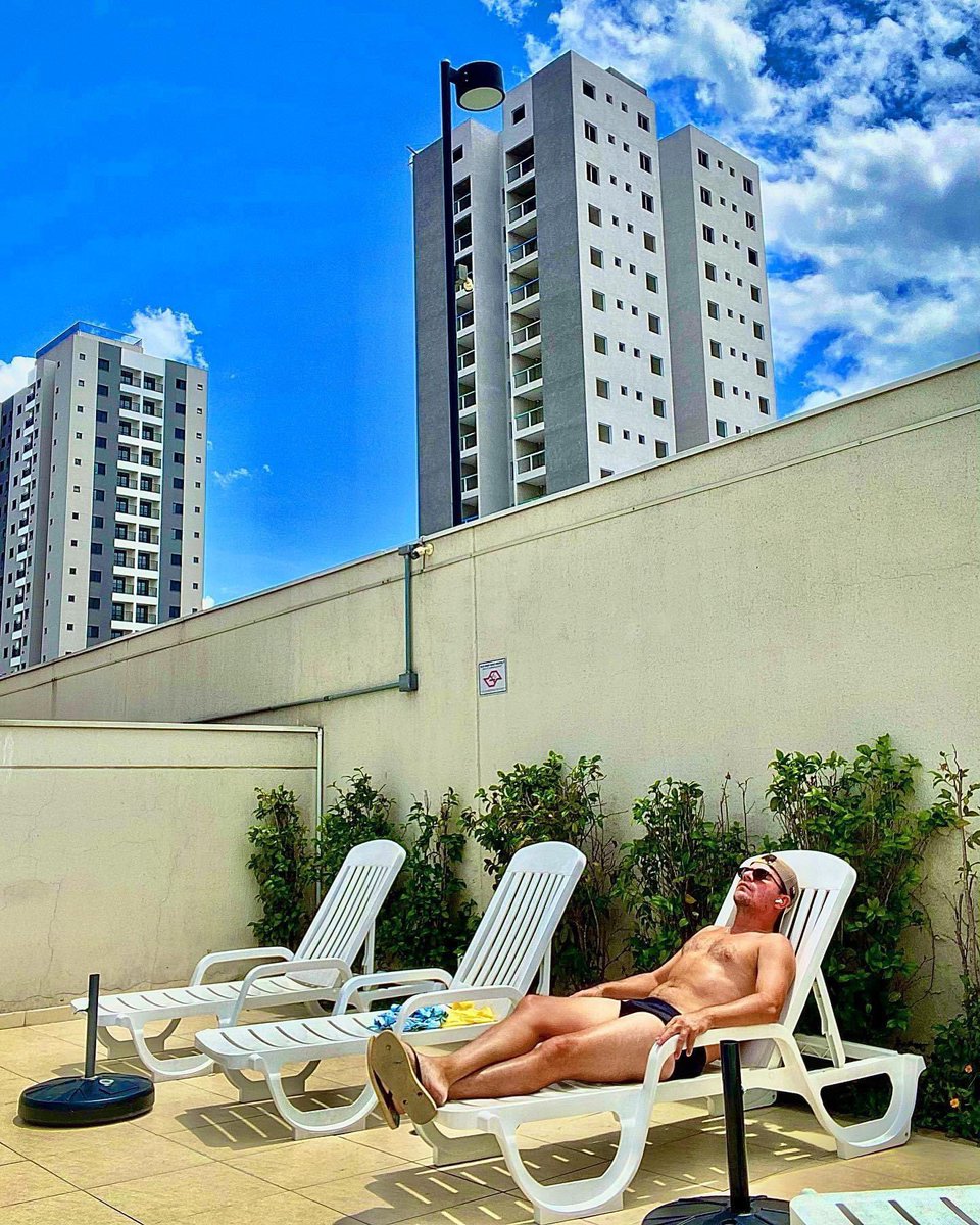 Hj teve piscina 🏊🏻‍♂️