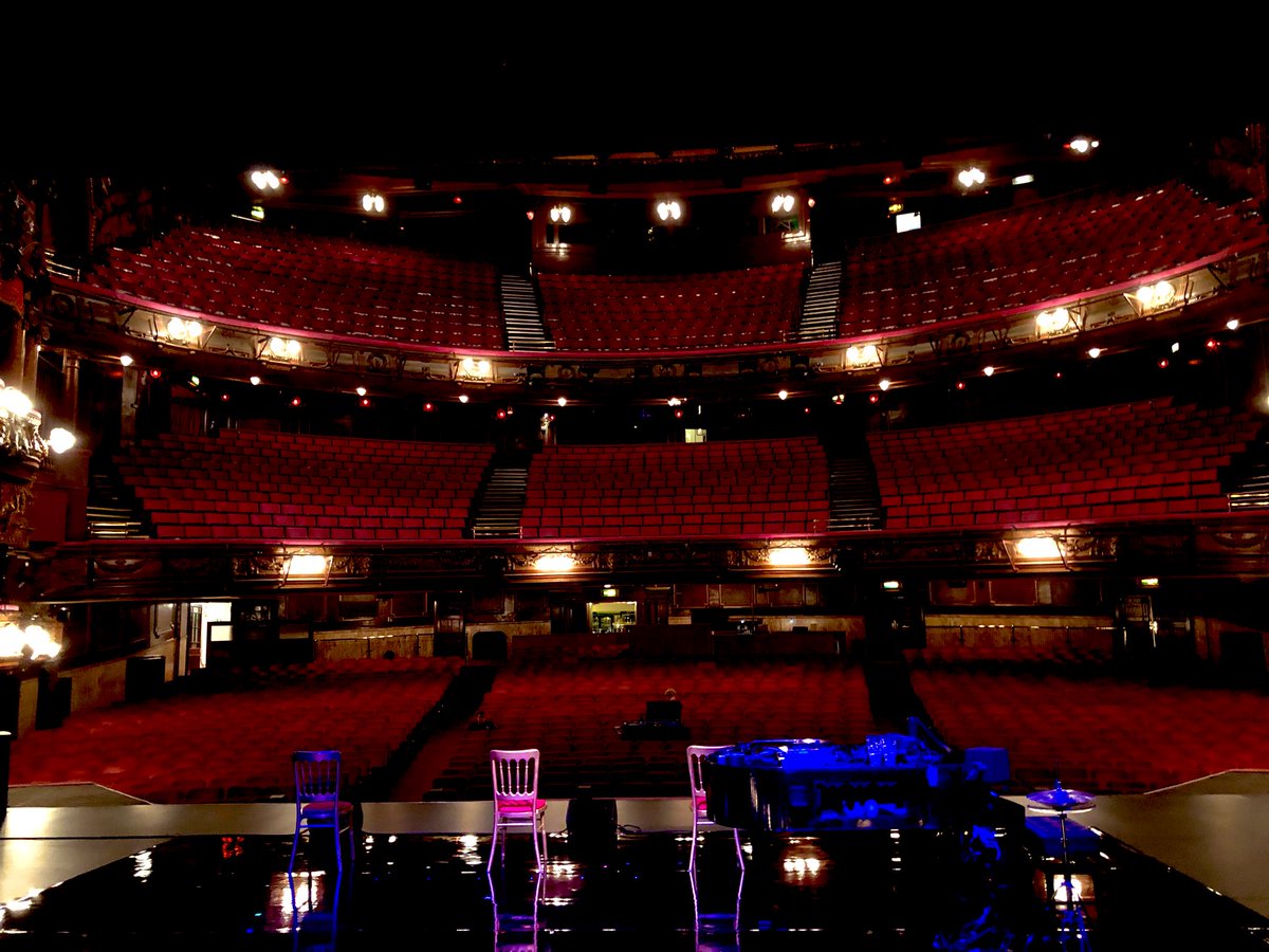 Looking forward to playing this rather pokey arts centre for three nights with @FascinatingAida @LondonPalladium