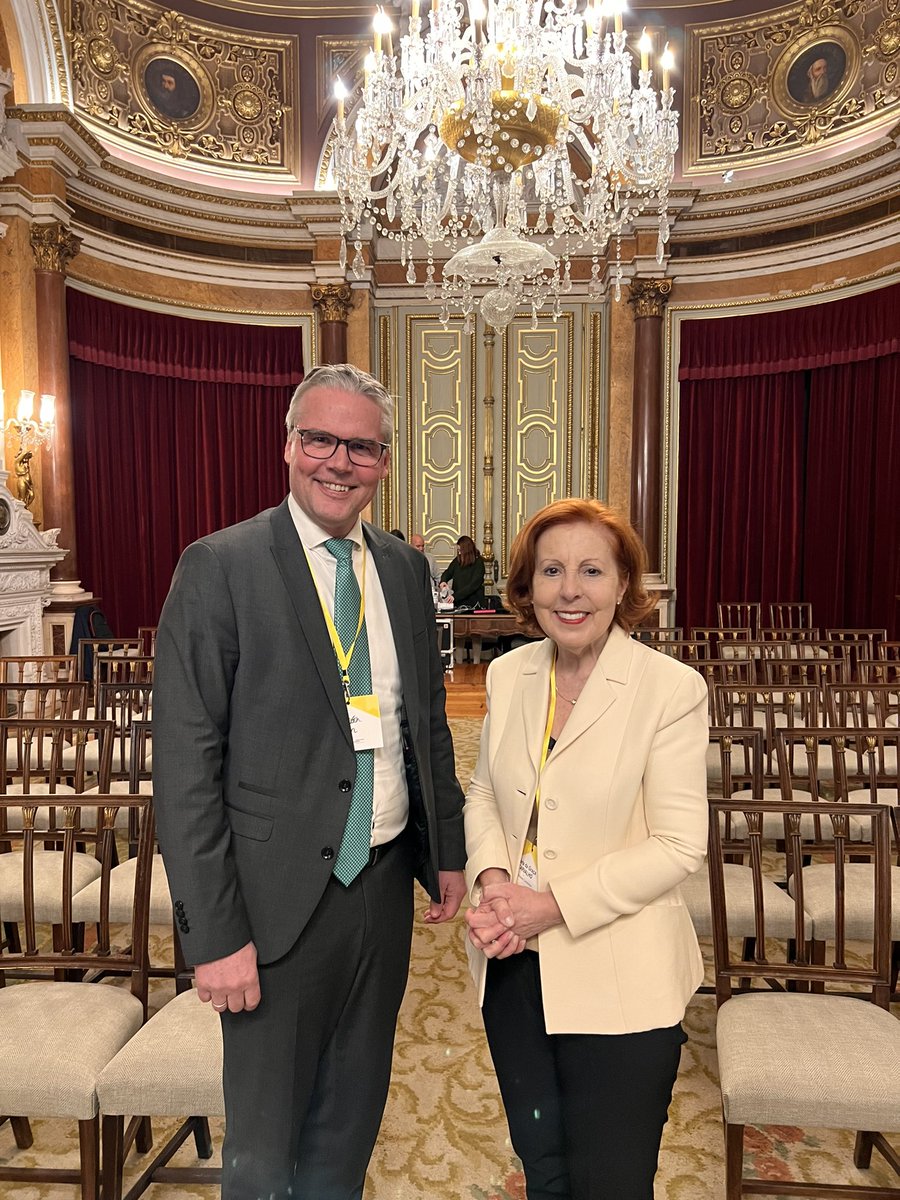 Very fruitful exchange of views about the future cooperation of <a href="/kas_madrid/">KAS España&Portugal</a> and <a href="/ifsacarneiro/">IFSC</a> this week! Thanks, Mr Ludger Gruber.