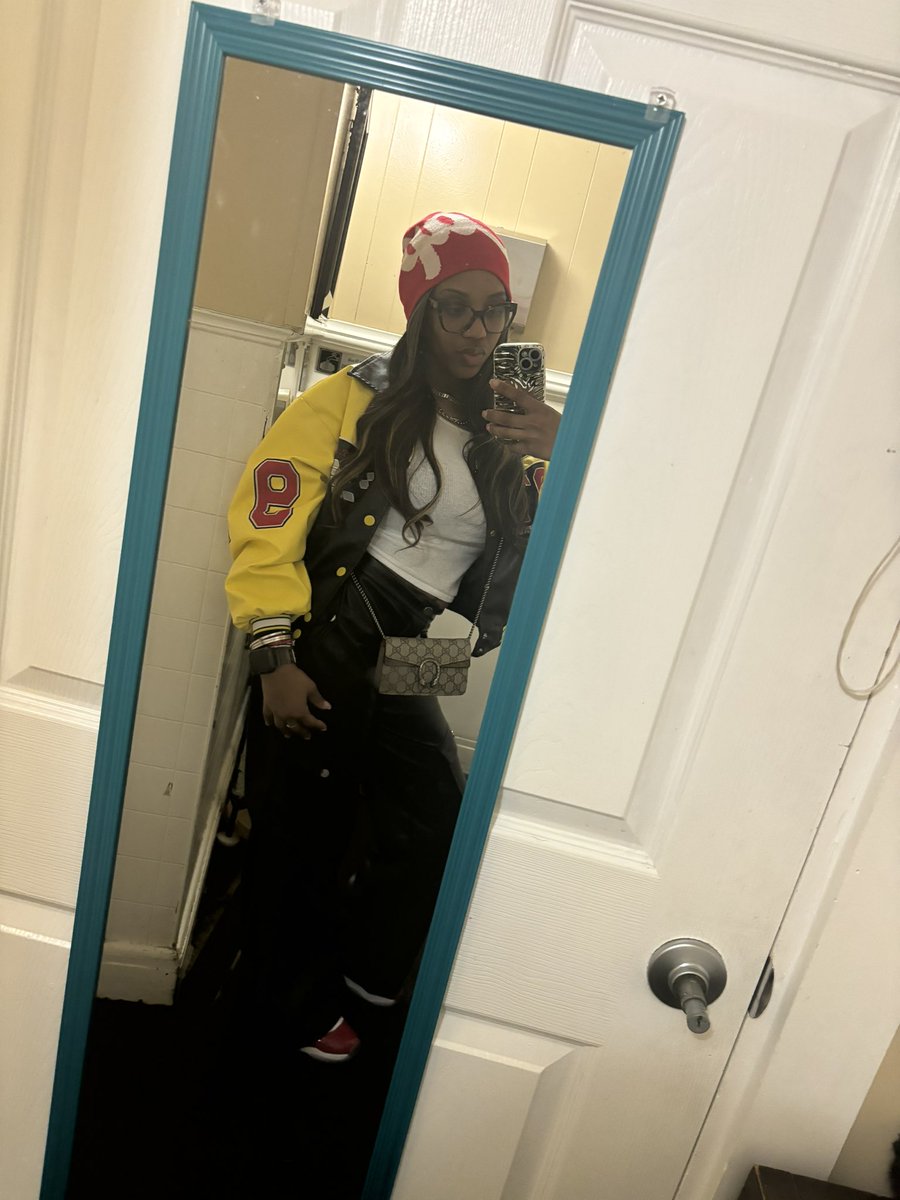 simply_MEisha_'s tweet photo. ❤️‍🔥✨ https://t.co/2MJ0zrlIdN