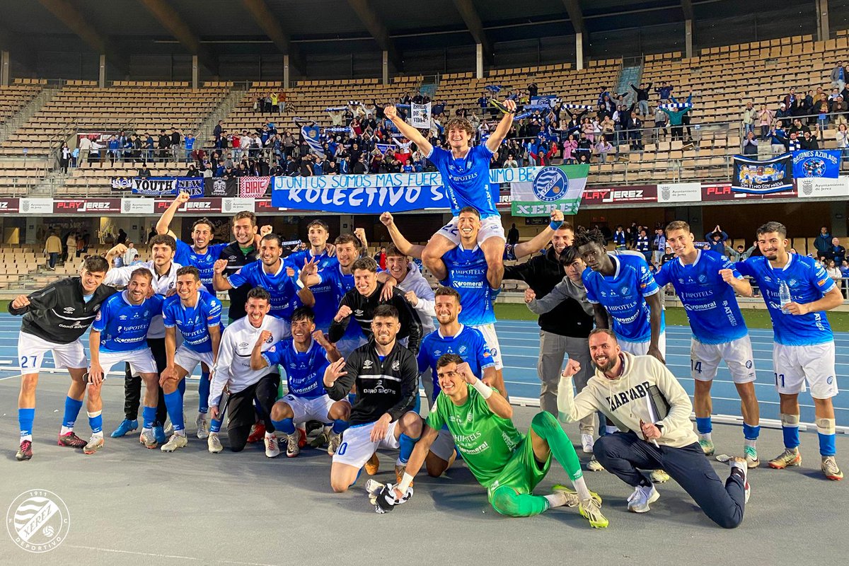 🤩📸 𝐋𝐀 𝐅𝐎𝐓𝐎

📈 El #XerezDFC duerme en playoff.

#LibreYNuestro