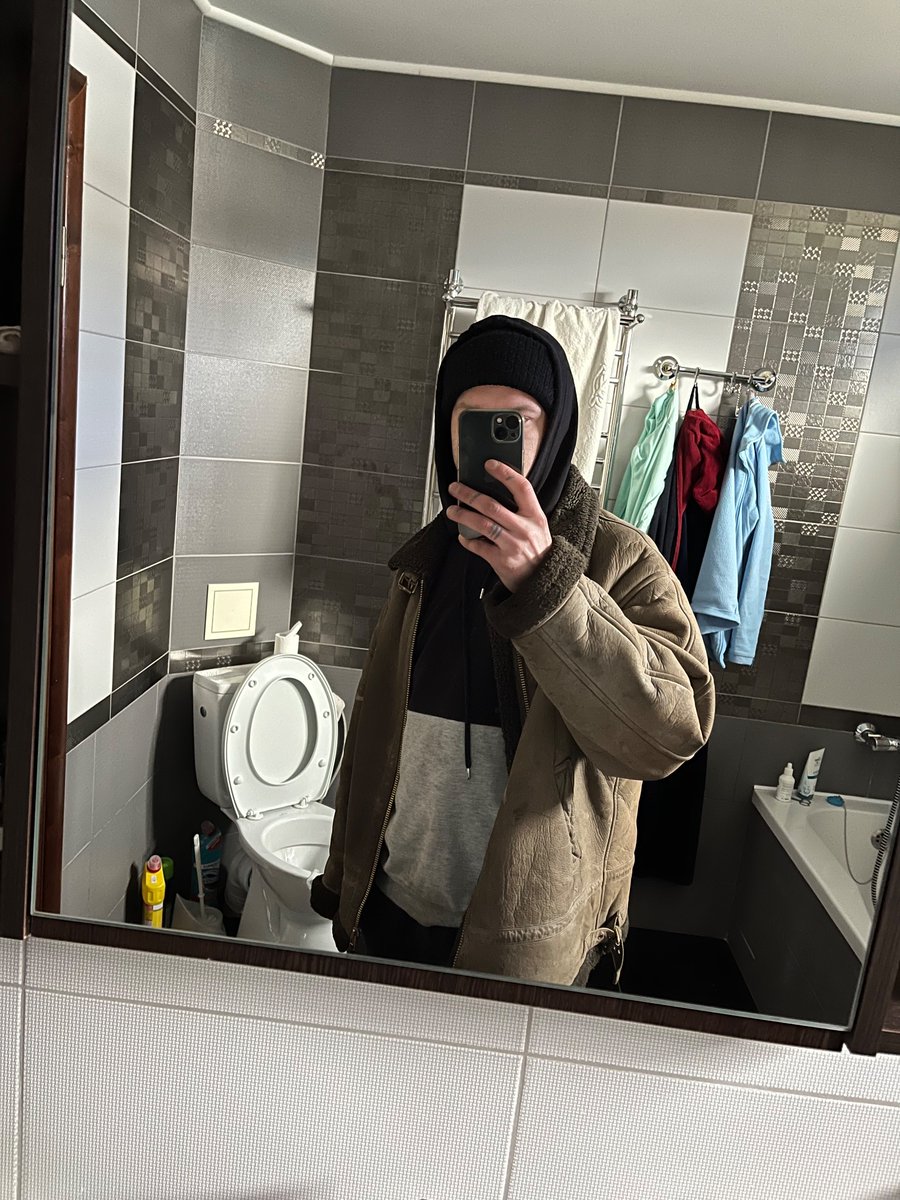 gotfraon's tweet photo. Самый модный в Молодечно. дубленка секс. https://t.co/HiTGPi52qH