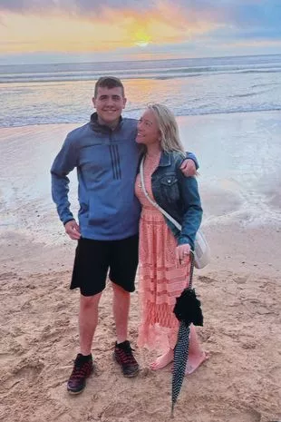 resilient333's tweet photo. And when young...'suddenly'😪💔
*Jamie Rees- 18 yrs-England
*January 1, 2022
*Jamie suffered an unexplained Cardiac Arrest and died suddenly at a friend’s house.
https://t.co/SGQO3jneNr https://t.co/v7iibnybPL