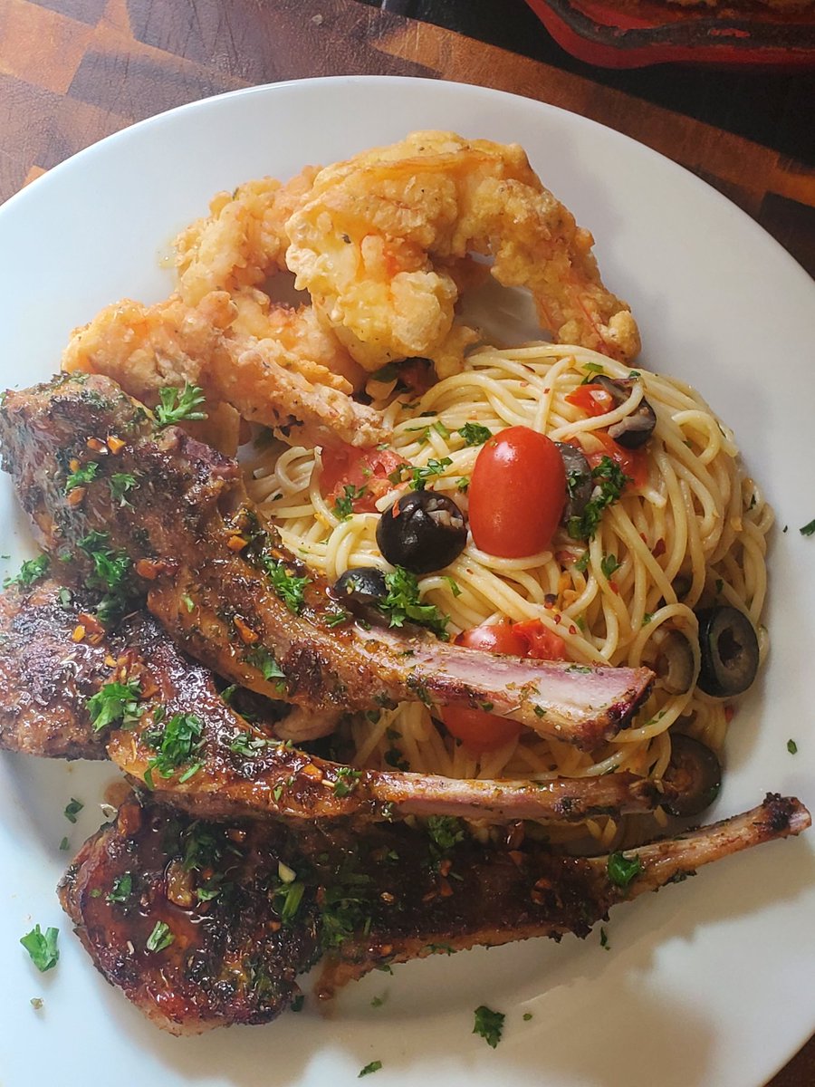 Lamb chops with 2 stories. My kiddo asked for pasta and shrimp. I wanted super soft cou cou. 😊