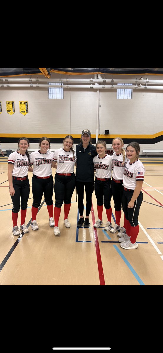 Emmi Hall tweet media