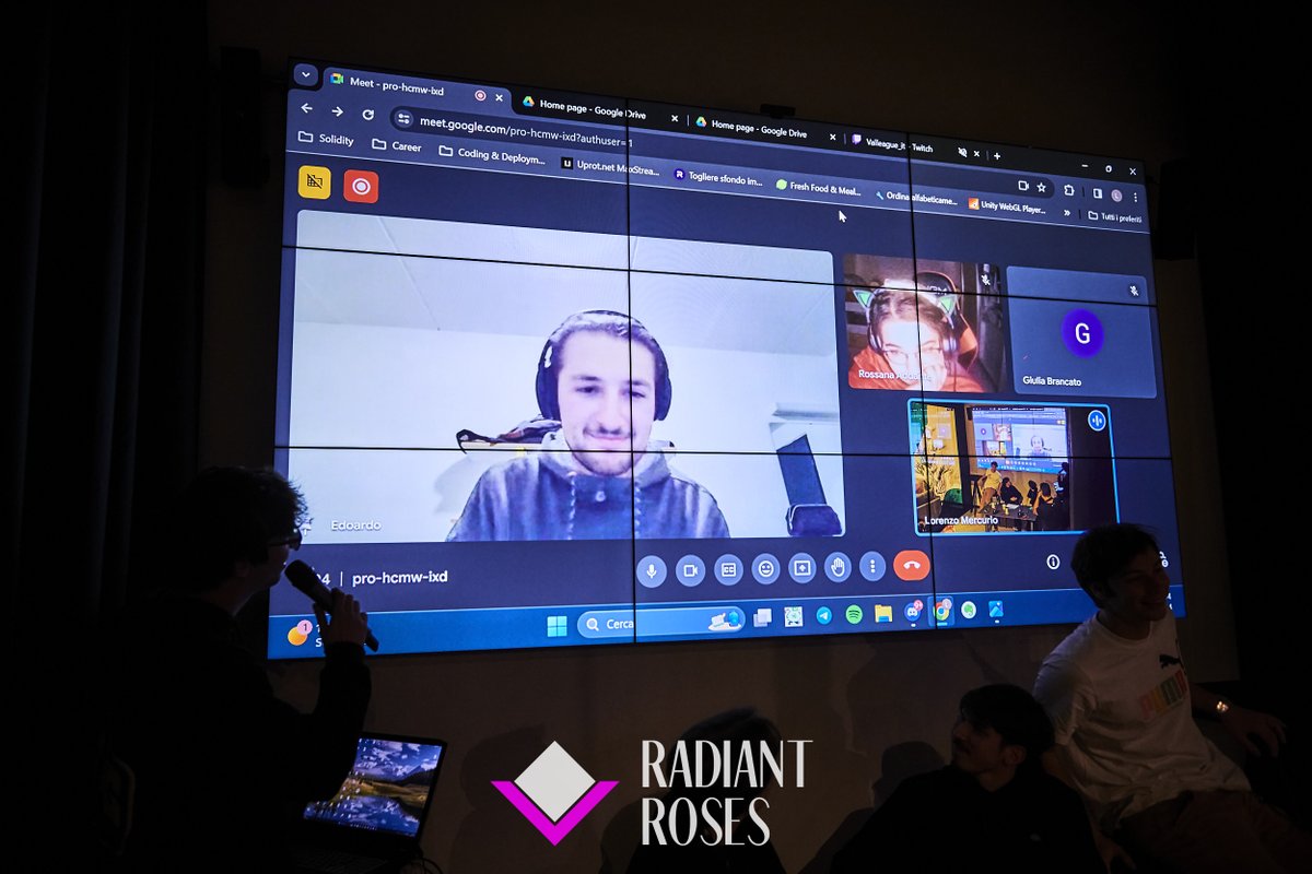 Miniman (@miniman2718) on Twitter photo Sto ancora cercando di capire come sono finito su un megaschermo in collegamento da 670,84 km.
In ogni caso... Grazie <3
<a href="/radiantroses_/">Radiant Roses Academy</a> <a href="/king___esport/">King Esport</a> Sto ancora cercando di capire come sono finito su un megaschermo in collegamento da 670,84 km.
In ogni caso... Grazie <3
<a href="/radiantroses_/">Radiant Roses Academy</a> <a href="/king___esport/">King Esport</a>