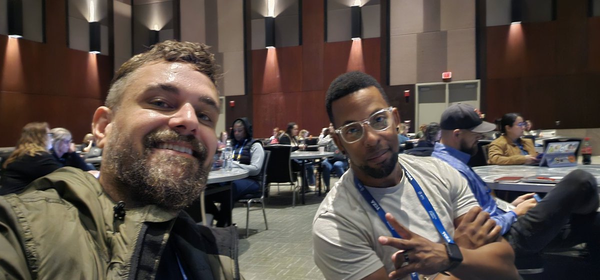 At #TCEA24 lots of AI learning with @jamesvarlack #Districtneighbros @TCEA @PSJATech