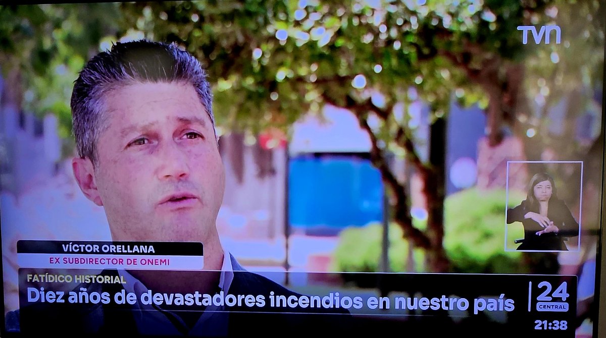 Ayer tuve la oportunidad de colaborar con distintos medios para aportar en el análisis y comunicación de lo sucedido en el #incendioforestal de #VinadelMar  y #Quilpue. Muchas gracias a @CHVNoticias <a href="/24HorasTVN/">24 Horas</a>  <a href="/tudia_13/">#TuDia13</a> <a href="/biobio/">BioBioChile</a> y <a href="/adnradiochile/">Radio ADN</a> por invitarme a participar.