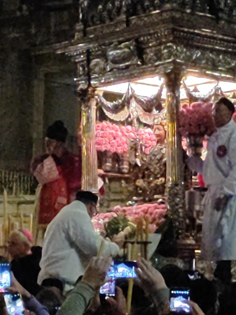 #unnieasanta p.zza Carlo Alberto