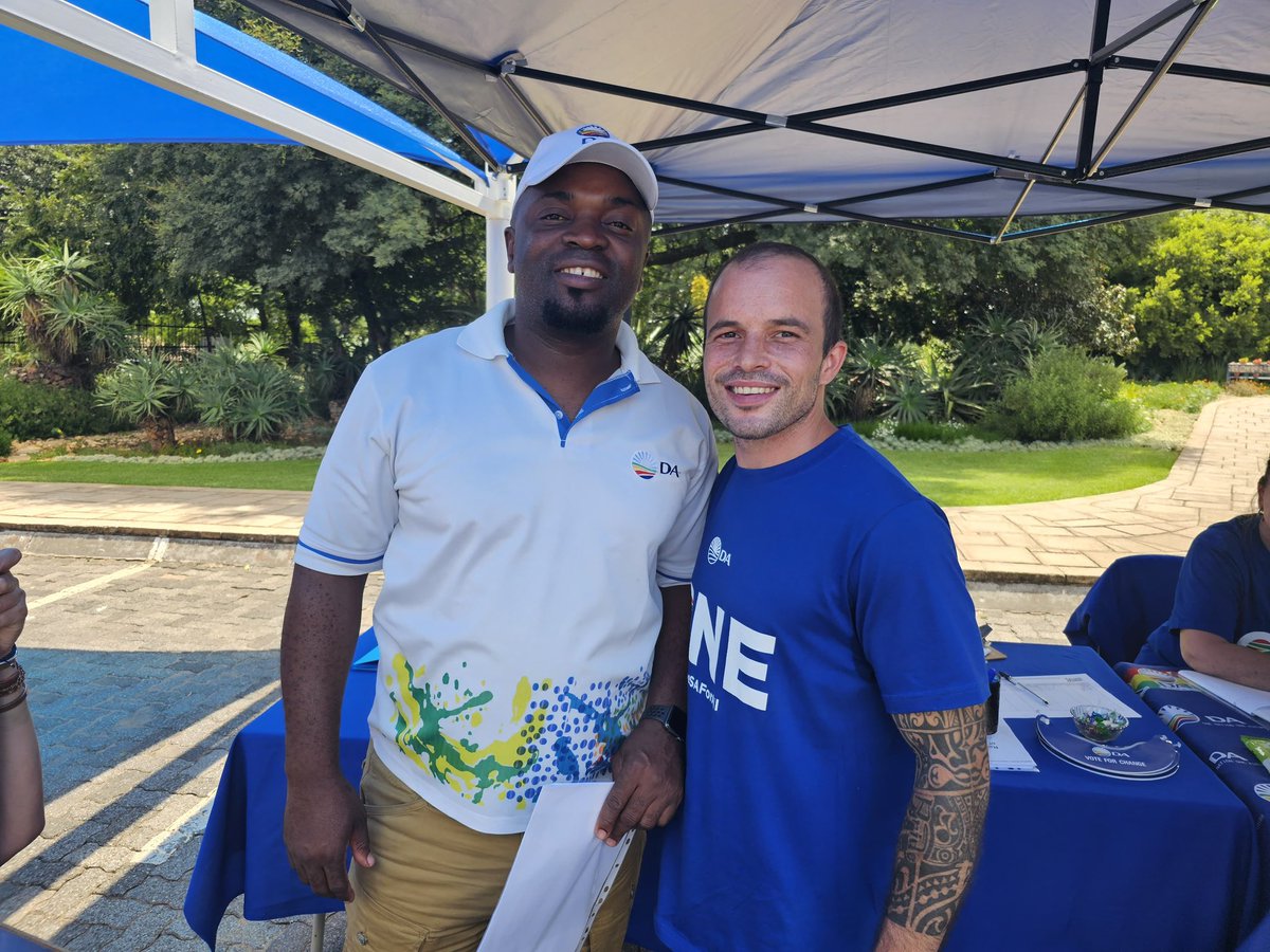 SollyMsimanga's tweet image. This morning we started in Pretoria, I registered to vote. 
We went to Atteridgeville, Centurion, and all over Mogale. 

The take away? 

Change is coming. Get registered while you still can. And Vote DA.

#RegisterToVoteDA 
#RescueSA 
#SollyForPremier