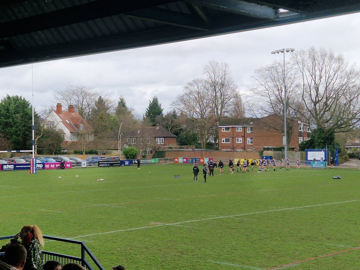 SheridanX111's tweet image. Teams are out warming up as another season is close to starting.

I fear another season of mid table/bottom half mediocrity but let's hope there's a surprise in store
#WTID

⬛⬜⬛⬜⬛⬜⬛⬜⬛⬜⬛⬜⬛