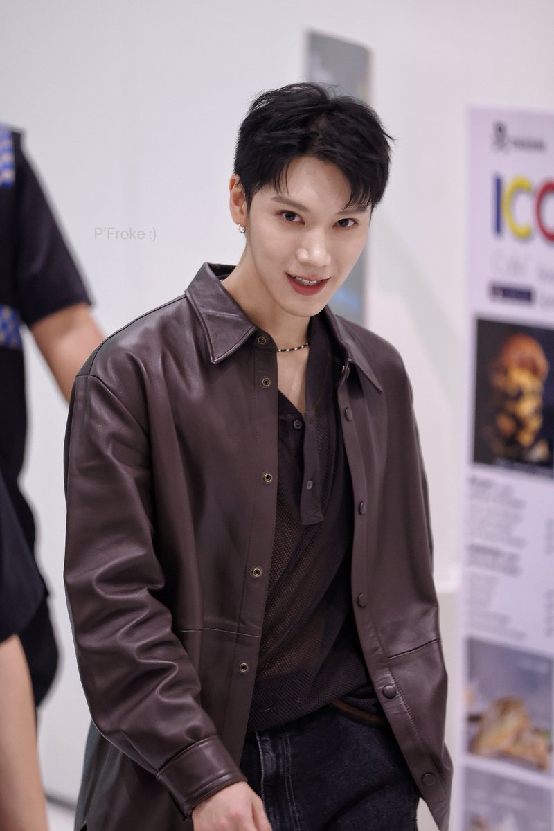 FWanit's tweet photo. 2024/02/04 น้องเตนล์ 💕

#CHUANGAsia 
#CHUANGAsia2024
#李永钦 
#NCT #WayV #威神V
#TEN_FIRST_FANCON_IN_BKK 🇹🇭 #TEN
#TENLEE
#เตนล์ #텐
#TENxCHUANGAsia https://t.co/G9ARUSYHmk