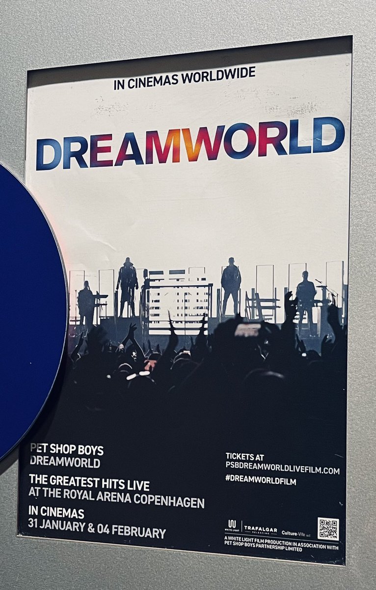 珠玉のシングル曲のオンパレード。まさにDreamworld！シンプルなステージ構成だけど、だからこそ曲の良さが際立つアレンジ。静かなエンディングにグッときた。Fabulous!😍 日本にも来てくださーい🙏
#PSB #ペット・ショップ・ボーイズ #Dreamworldfilm