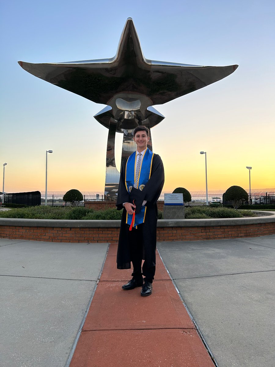Michellelarrimo's tweet photo. Daniel received his bachelors in mechanical engineering from Embry-Riddle. He was fortunate enough to intern at 2 top teams in very different disciplines. As well as work up the ranks of Formula SAE. He is now continuing his career in motorsports with the NASCAR Xfinity series. https://t.co/M2lkOBOp9Z