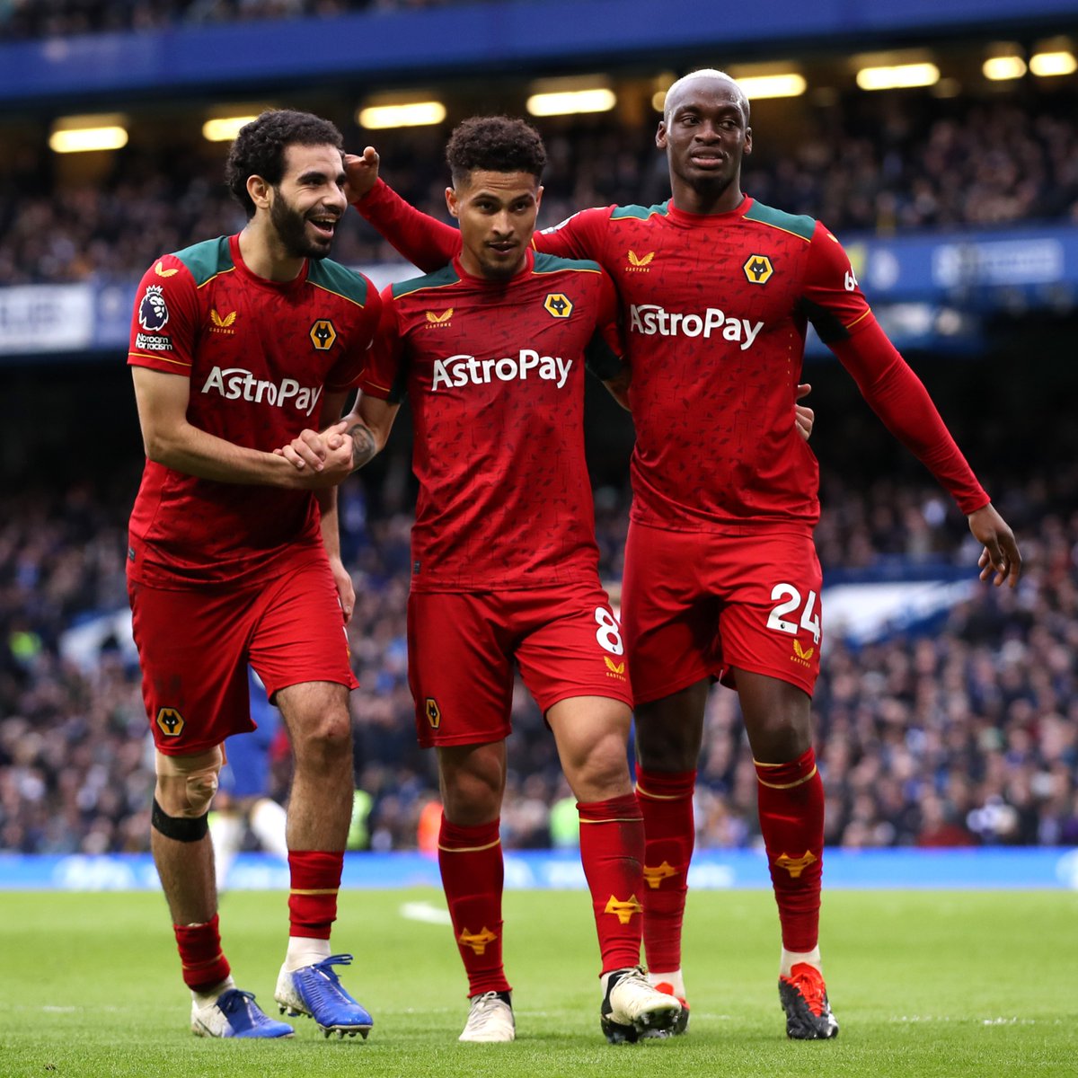 PLinUSA's tweet photo. Wolves are in position to complete the league double
against Chelsea for the first time since 1974-75 👀 

Will they pull it off? https://t.co/ZGuUxqrgex