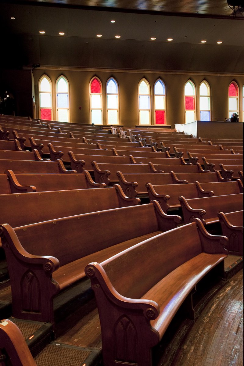 theryman's tweet photo. If these pews could talk...they'd sing the greatest show of all time 🎶 https://t.co/IBnJ0cig7B