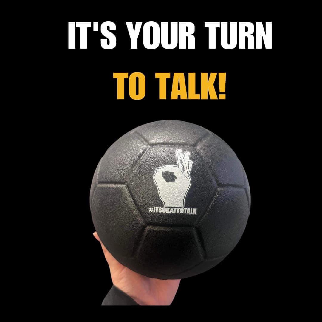 andysmanclubuk's tweet photo. THIS IS OUR TALKING BALL🗣️

When a guy at our sessions has it, it is his time to talk⌚

Our men know that they don’t have to talk, and sometimes passing the ball on and listening can be just as powerful⏭️ https://t.co/wKxM0enWsy