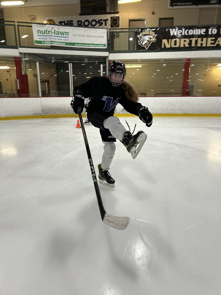 vhghockey_'s tweet photo. Bruce Lee? Jackie Chan? No that’s Sadie with the karate kick - hyyyyyyah! https://t.co/yN8TNnAWZP