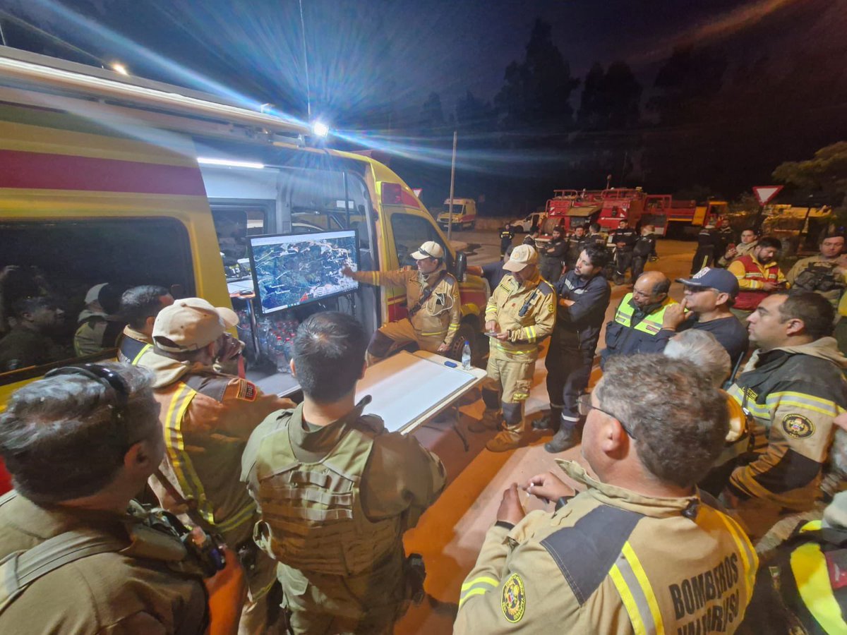 Bomberos Valparaíso tweet media