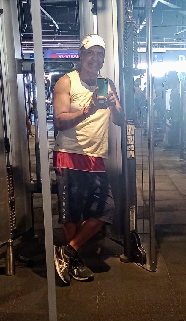 josesergio9b's tweet photo. Já treinaram hoje?
---
Have you worked out this Sunday?
#gym #academia #musculação #bodybuilding #vidasaudável #healthylife #estilodevida #lifestyle #homensestilosos #styledmen #homensnegros #blackmen https://t.co/FQDYjpR6SJ