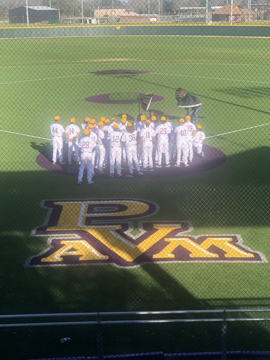 Is the SWAC ready for Solid Gold Sunday #SocialMediaDay #PVAMU #PVBeisbol #WhereChampionsAreBuilt ⚾️ 💨🔥💪🏾🙌🏾💛💜