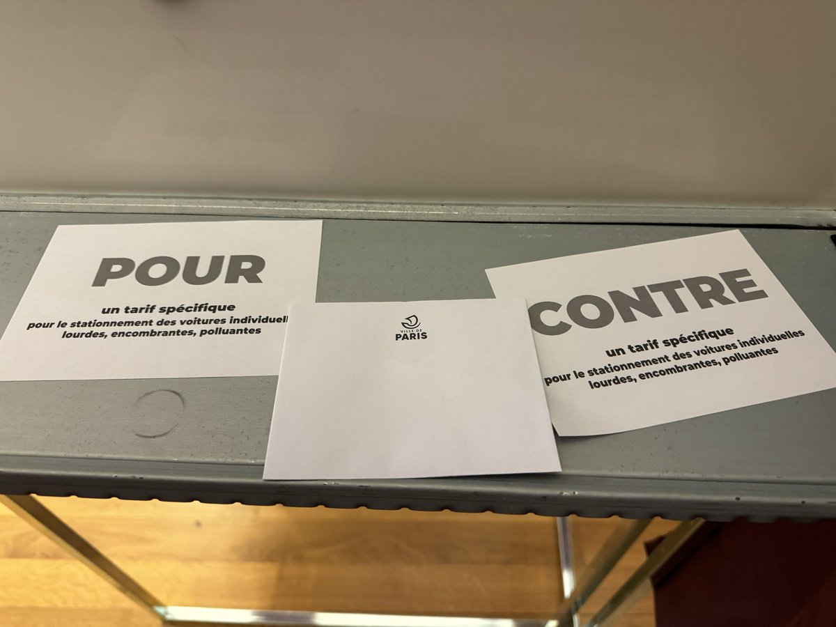Je suis allé voter CONTRE, dans l’école indiquée sur paris.fr selon mon adresse. 

Arrivé sur place, on me dit que je dois finalement aller jusqu’à la mairie de mon arrondissement, 1,2km plus bas. Des génies #HidalgOUT #Paris
