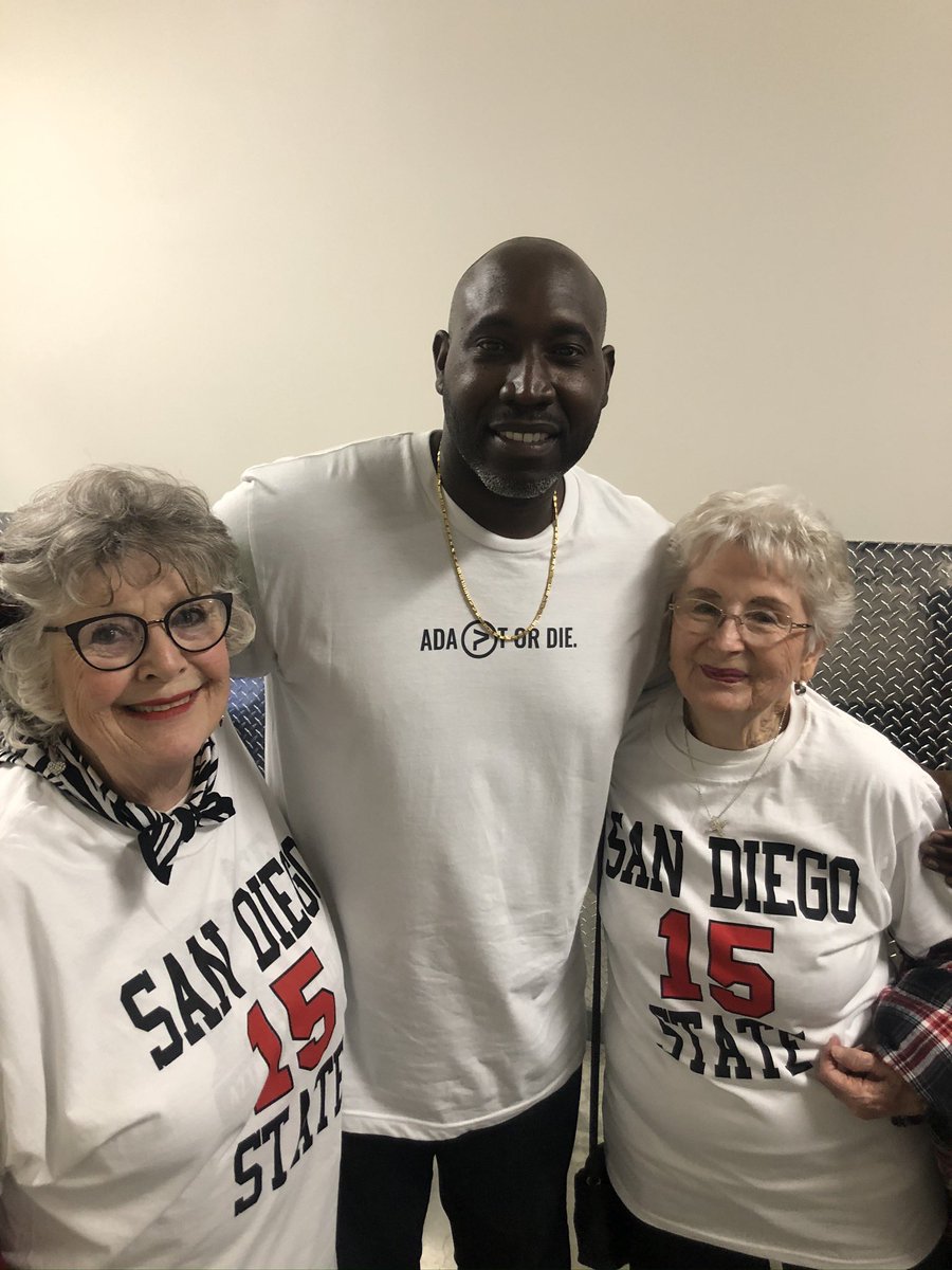 GM AZTEC FAMILY. PLEASE KEEP BETTY <a href="/ShowGrandmas/">Show Grandmas</a> IN YOUR PRAYERS 🙏🏿🙏🏿🙏🏿