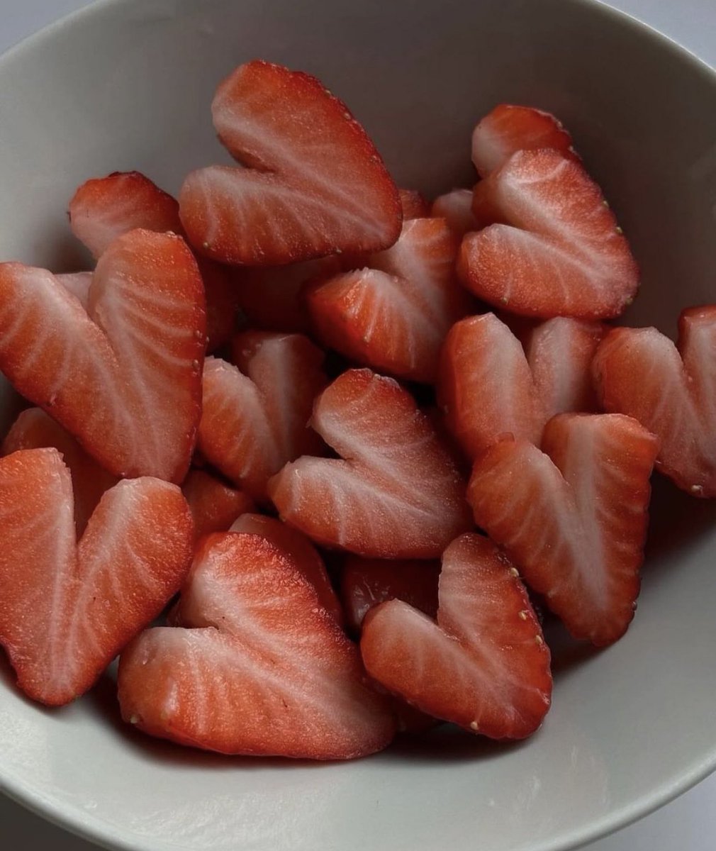 i3Moment's tweet photo. 🍓 https://t.co/QYW2CNLnl8