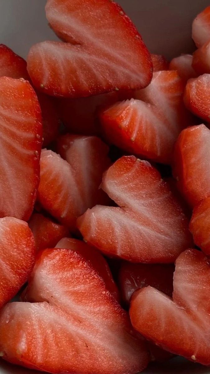 i3Moment's tweet photo. 🍓 https://t.co/QYW2CNLnl8