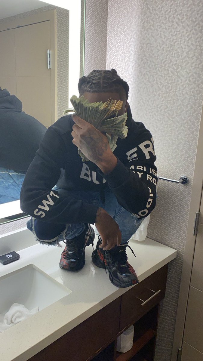 LongMoneyKese's tweet photo. 🥱♻️…. I’m back #LLDM #FDM #LongMoney💰 https://t.co/dWuOQ0B5lY