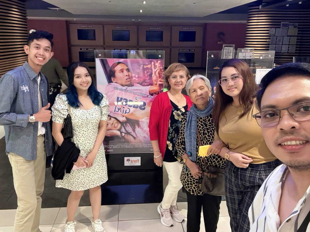 Vahnong's tweet photo. To wait til the weekend to see #MySassyGirl is like waiting for more than 2 years… Char! Thanks direk @FifthSolomon super enjoy pati ang mom and lola kay SuperSampal #tonigonzaga and Tikbalang #pepeherrera 😂 https://t.co/wBtaYeRQpH