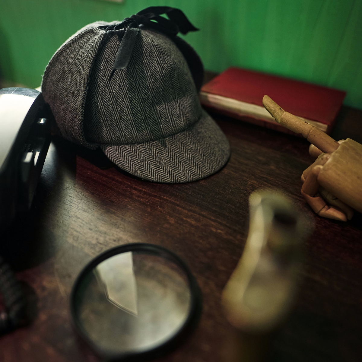 With half term just around the corner, it's time to start planning some fun activities that will keep the whole family entertained! Take a sneak peek at Sherlock: The Game Is Now with us. 🕵️ 

Visit us this week and plan your next escape 👉 bit.ly/4aZmeei