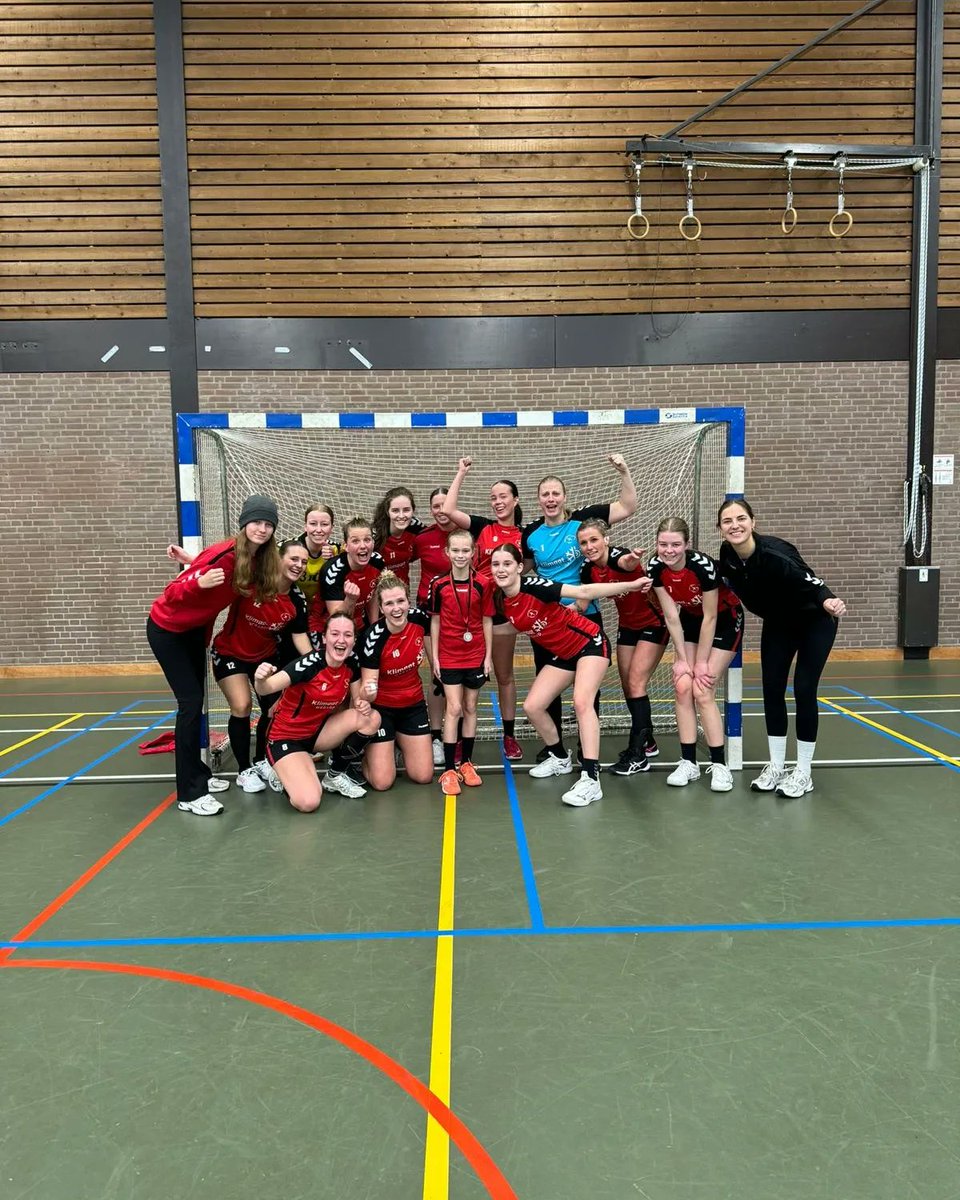 HVReehorst's tweet photo. • Super Sunday •

De 2 pupillen van de week, Daan en Isabeau. https://t.co/jigWm8JKrv