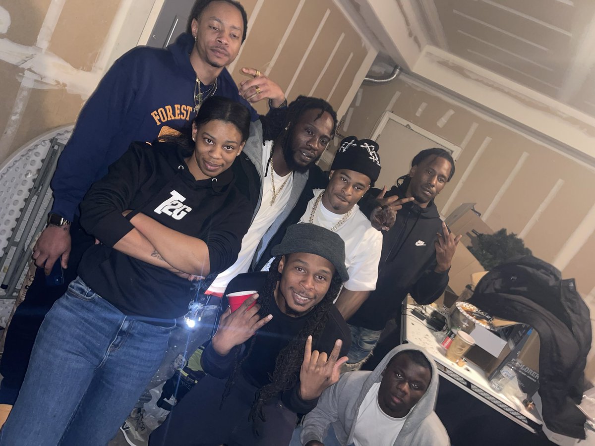 solo_quaniey's tweet photo. Only the family โค๏ธ #Muldrows #BloodLines #SoloQuaniey #PittsburgCa https://t.co/FTmNOXKEQG