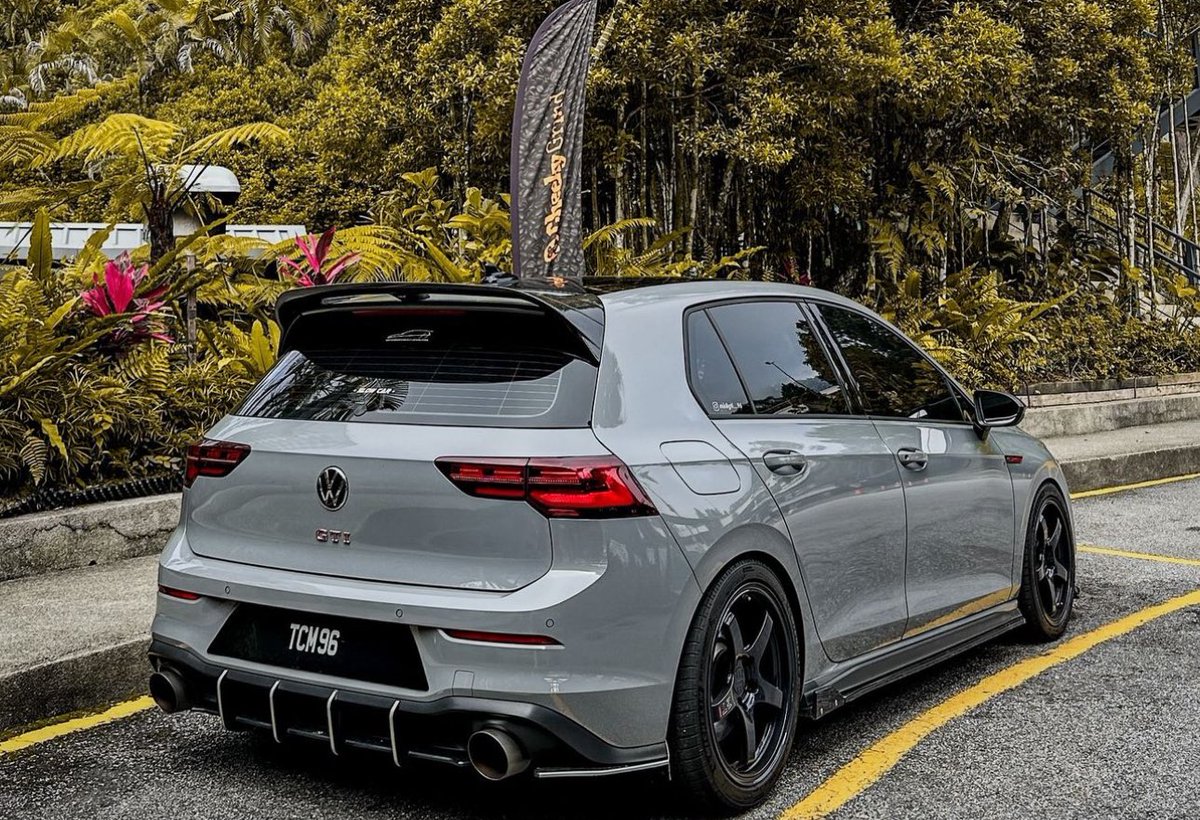 carpxrnpicx's tweet photo. Golf GTI https://t.co/FJKm5M62p3