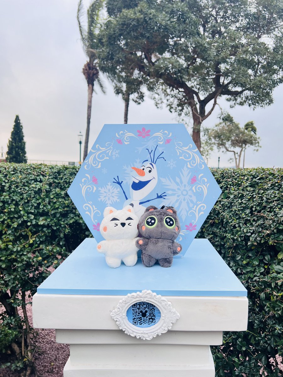 amchara815's tweet photo. Hihi
HongKong Disneyland
sMile and Cattawin is here🥰 #JAPANEXPO2024xMileApo
#MileApo 
@milephakphum 
@Nnattawin1 https://t.co/3uiWl5D5Qu