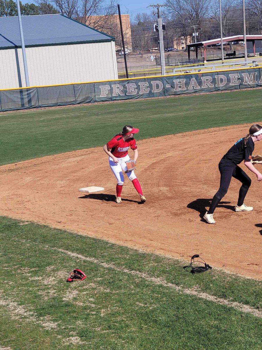 Abigailstorey24's tweet photo. I had an amazing time at Freed-Hardeman yesterday! Thank you to coach @Coach_ToddH for the opportunity to showcase my talent! Can’t wait for the next one! @FHUsoftball_ @JohnnyG51939568 @TNIllusions2026 https://t.co/dFs3OC87C4