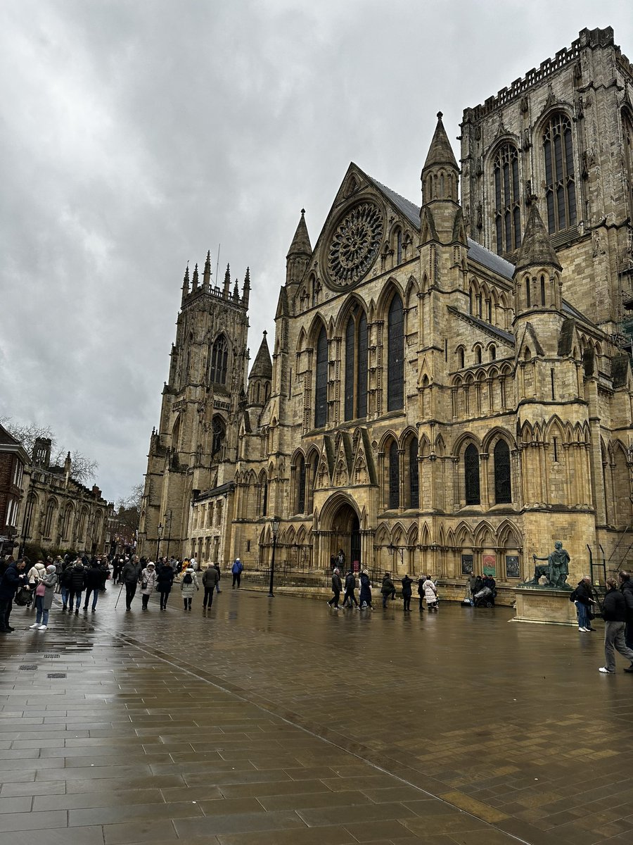 lo8_squ's tweet photo. YORK - UK🇬🇧
4. FEB . 2024 https://t.co/OR25n8fiCd