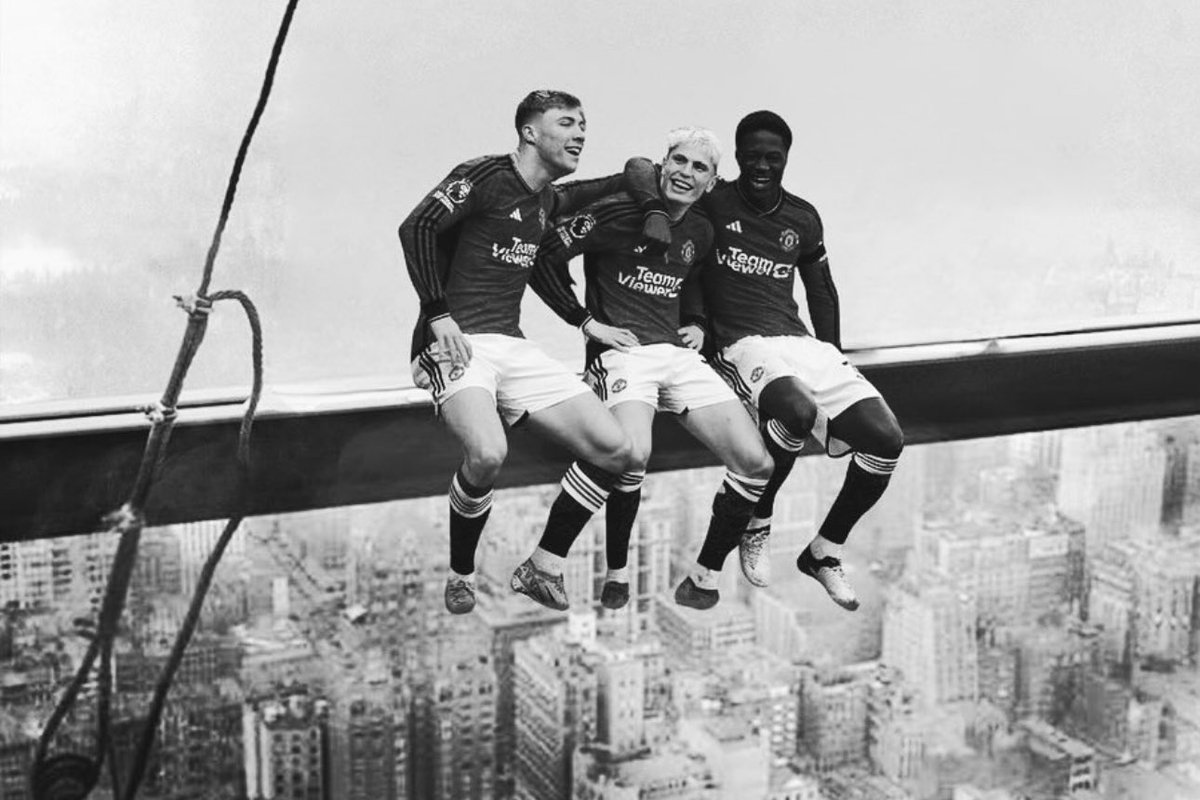 Hang it in the Louvre

Salford, 2024