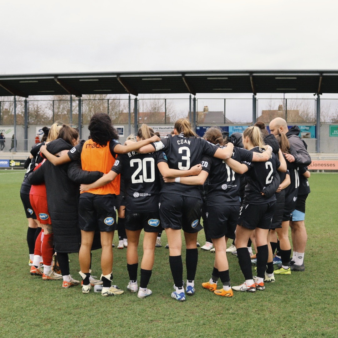 Your winning team 💙

#Rovers 🔵⚪