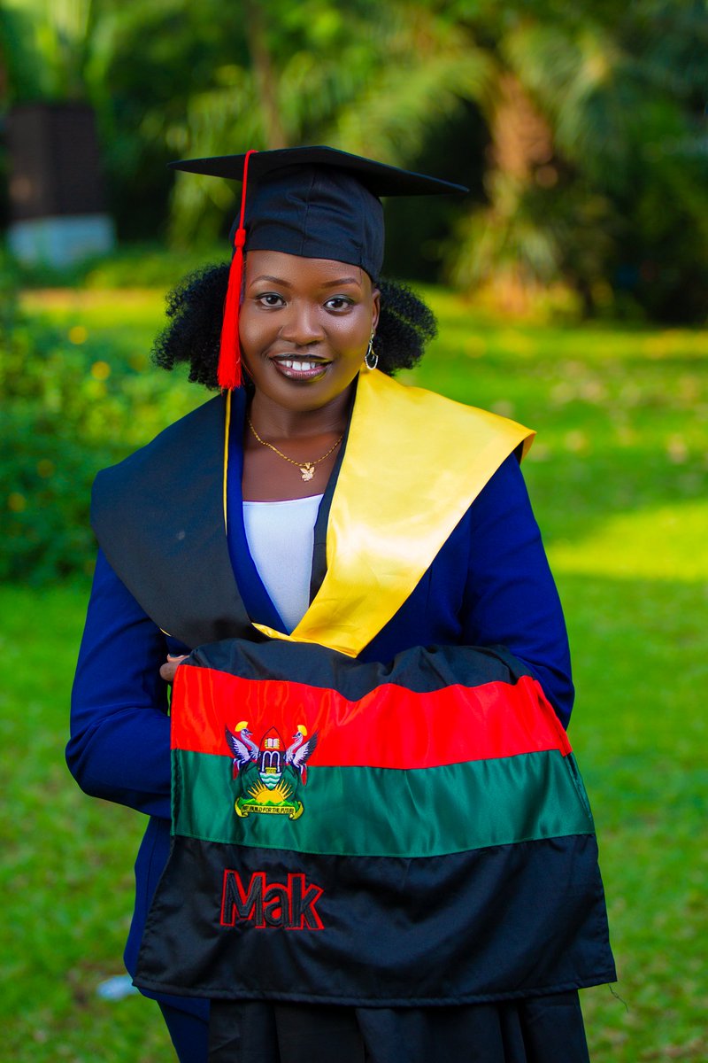 LindaBritney5's tweet photo. Exciting milestone achieved! 🎓🚀 Thrilled to have graduated with a degree in Software Engineering from @Makerere. Grateful for the incredible journey, support from family and friends and am eager to contribute my skills to the tech world. 
God Is Indeed Good🙏 https://t.co/4eJaWzLVWA