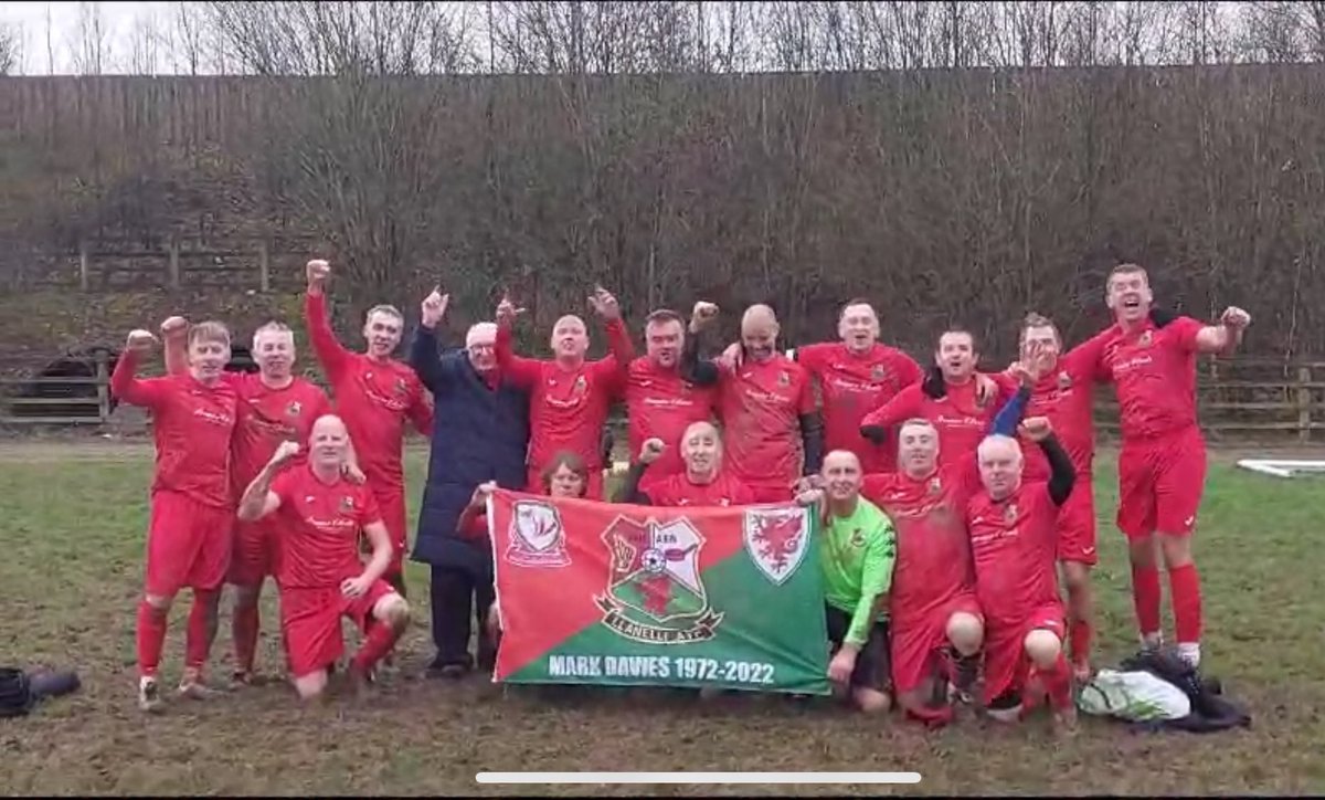 Job done and we are confirmed @WalesVets over 50s league champions. 🏆 Boys have played incredibly well all season and we dedicate our title to the Boss, Mark Davies who we know is beaming down with pride. Miss you mate but we owe everything to you. 🙏⚽️❤️
