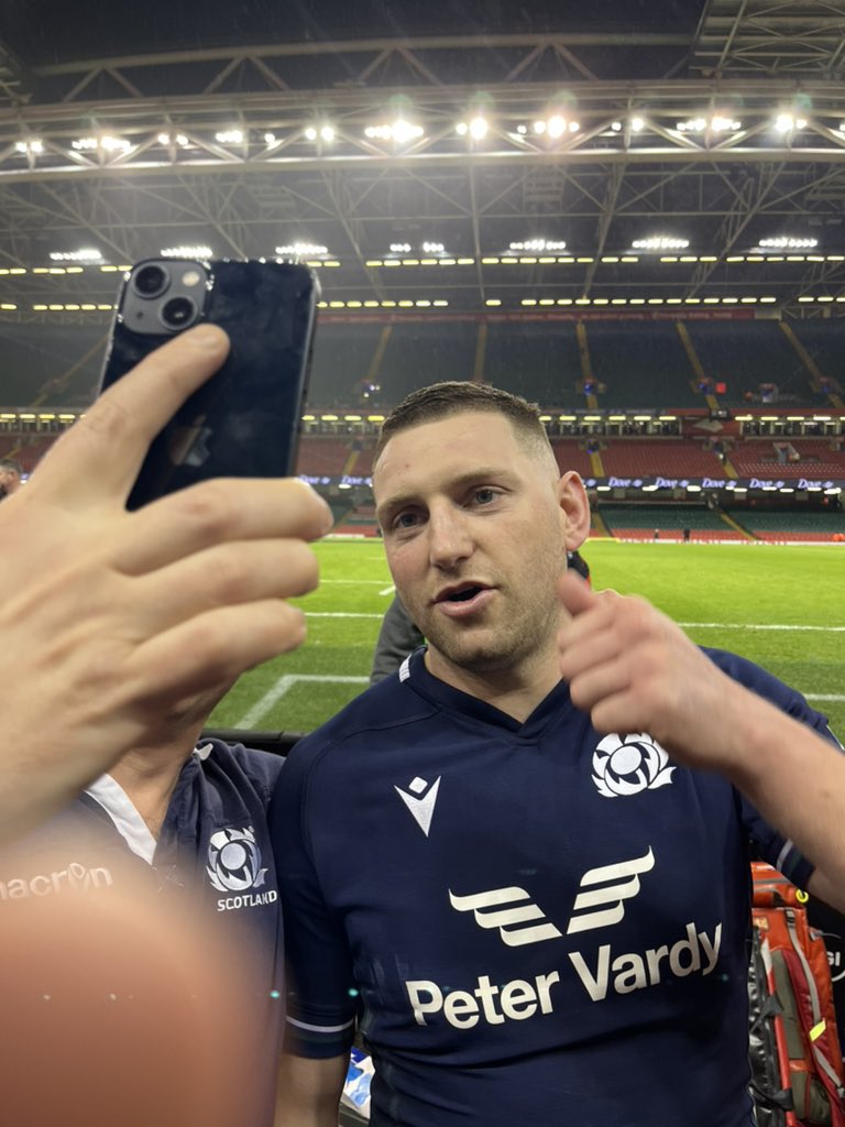 My finger is delighted as it graced a photo with captain marvel #AsOne